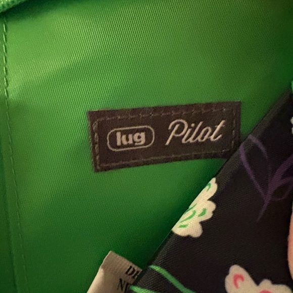 Lug Lime Green Quilted Travel Organizer - Picture 7 of 9